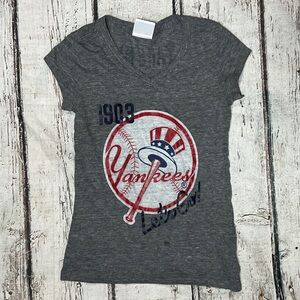 Women's New York Yankees MLB Baseball SOFT Tee Tshirt